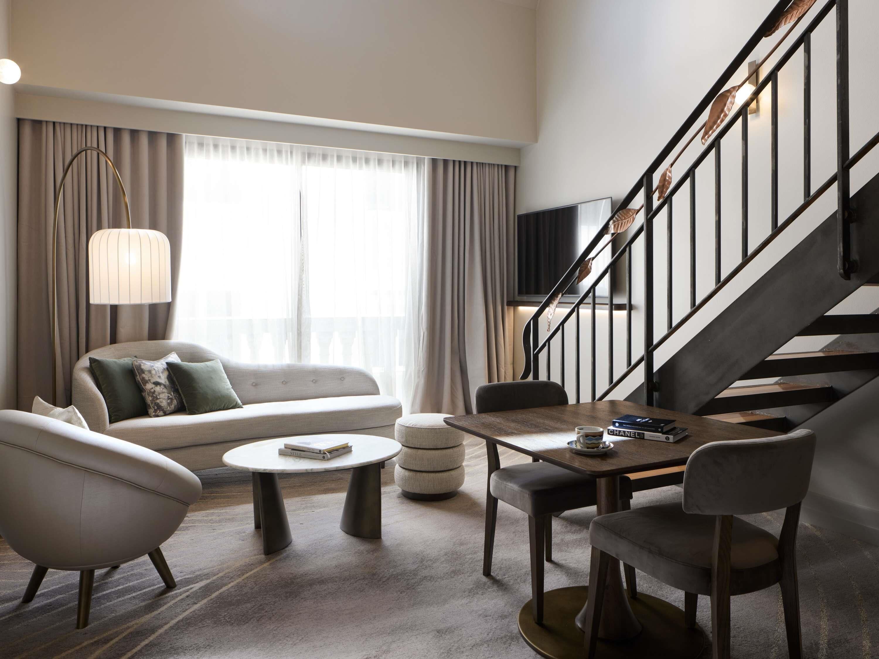New York Style Loft Suite with King Bed | Premium bedding, pillowtop beds, minibar, in-room safe