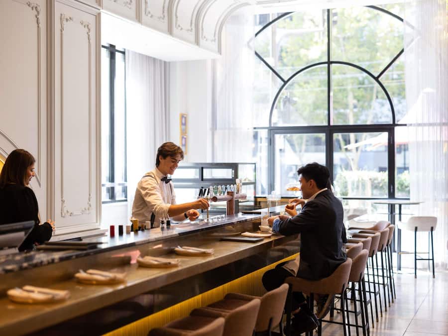 Bar (in der Unterkunft)