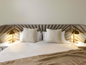 1 bedroom, premium bedding, pillowtop beds, minibar