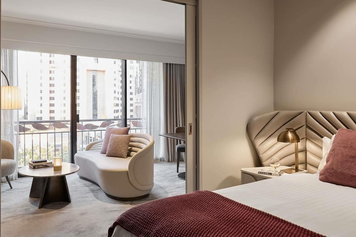 Junior Studio Suite (North Terrace) | Premium bedding, pillowtop beds, minibar, in-room safe