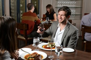 Se sirven desayunos, almuerzos y cenas