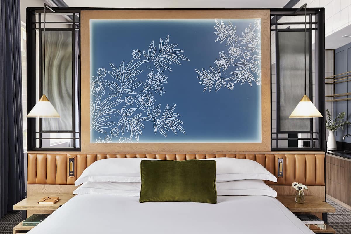 luxury suite, 1 king bed | 1 bedroom, frette italian sheets, premium bedding, pillow-top beds