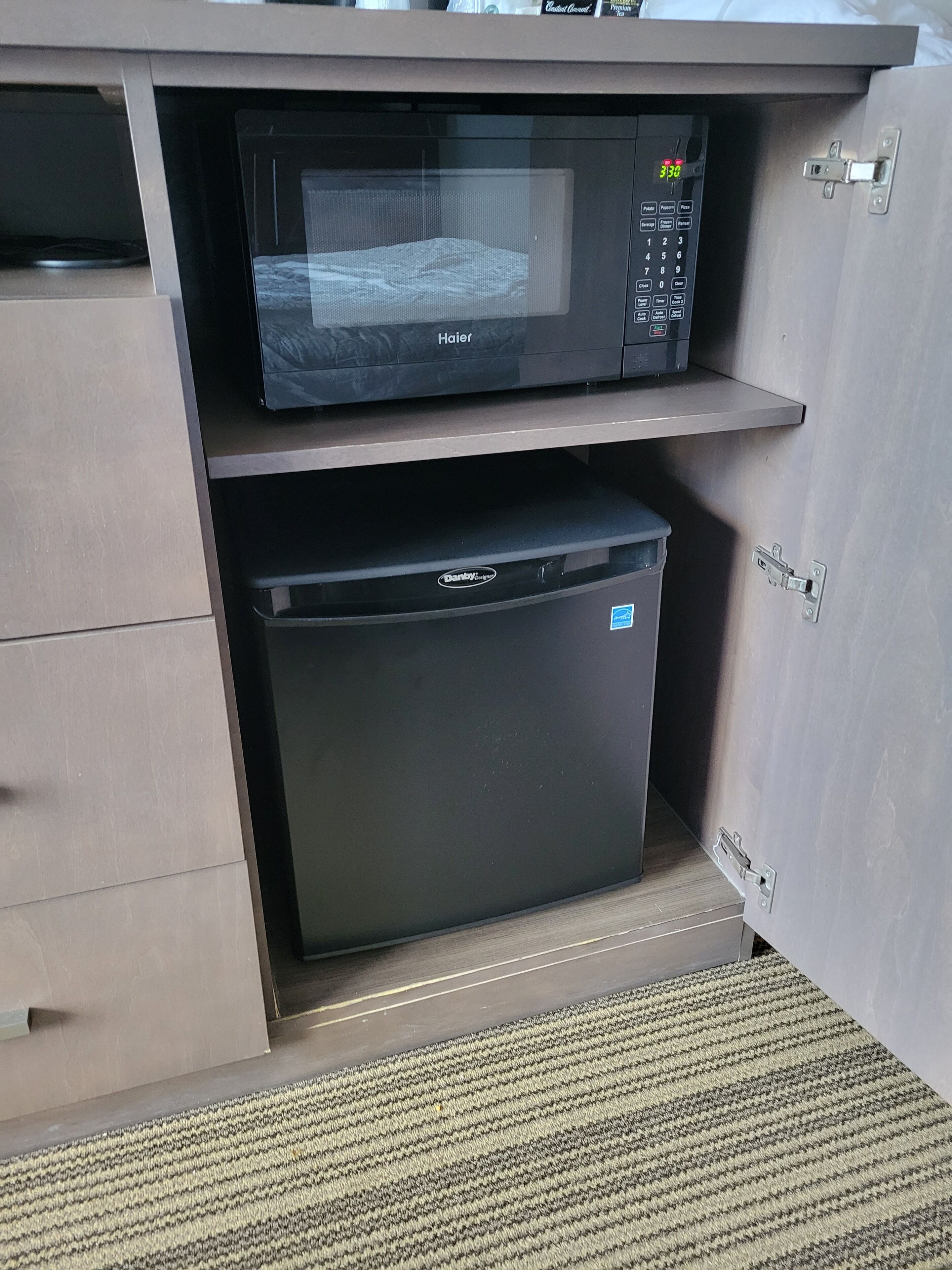 1 bedroom, hypo-allergenic bedding, desk, blackout curtains