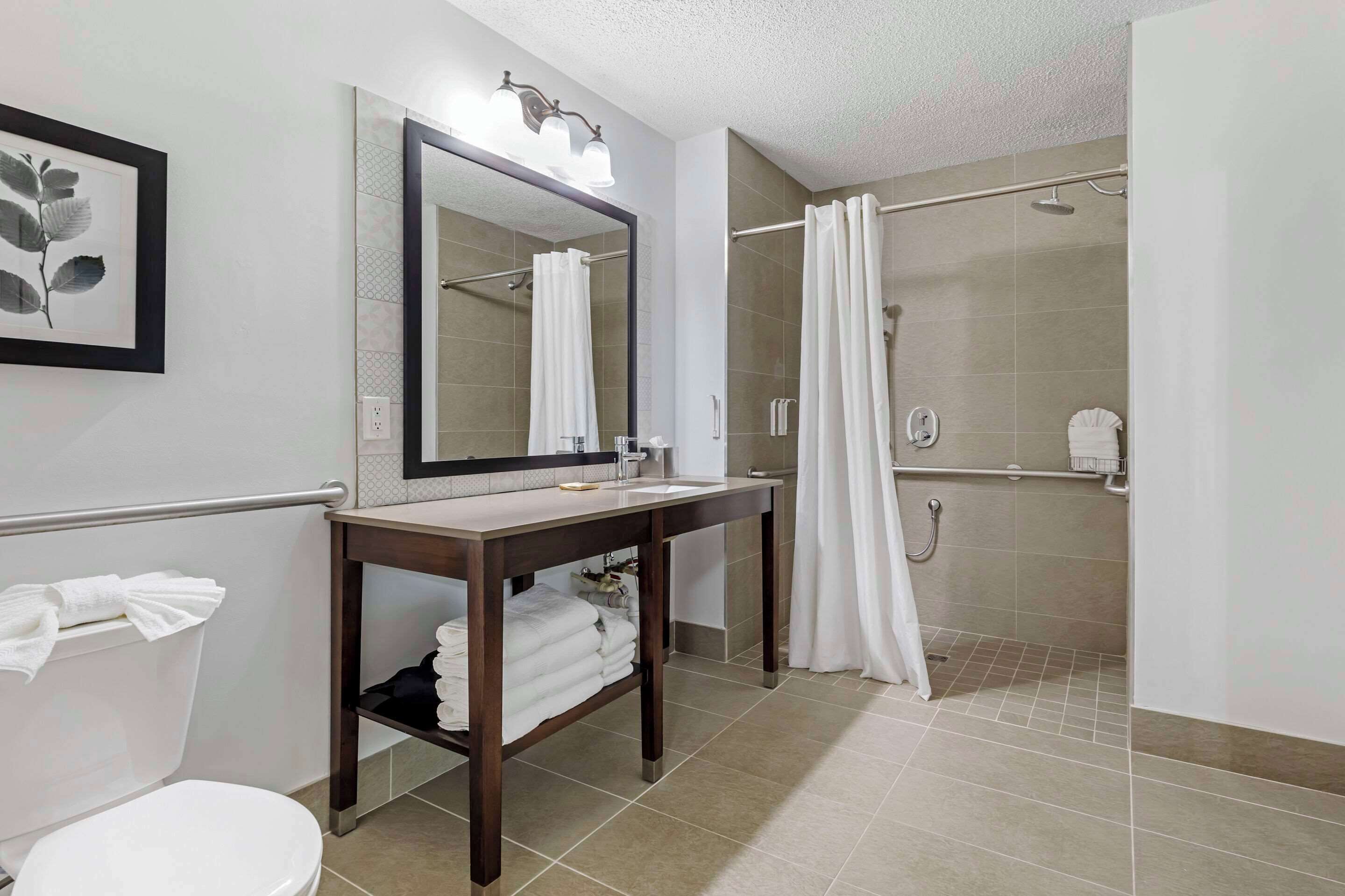 suite, 1 bedroom, accessible, non smoking | 1 bedroom, hypo-allergenic bedding, desk, blackout curtains