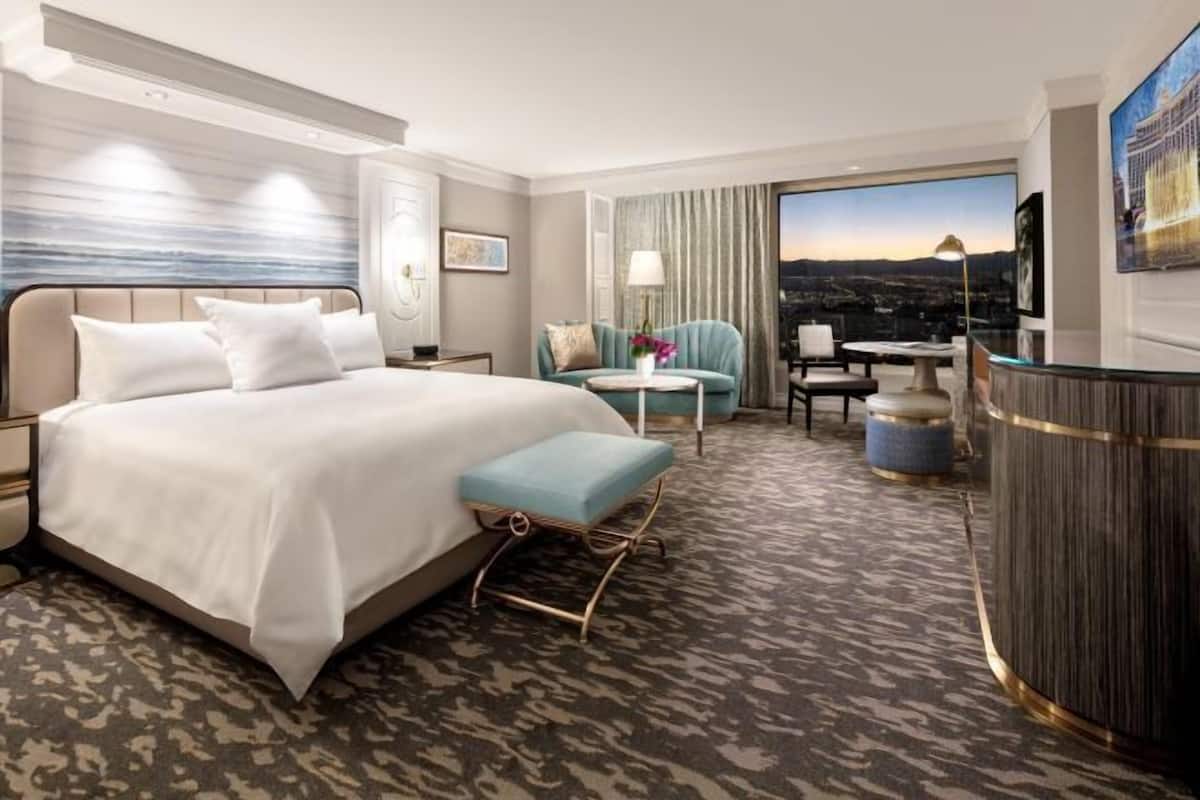 1 bedroom, premium bedding, pillowtop beds, minibar