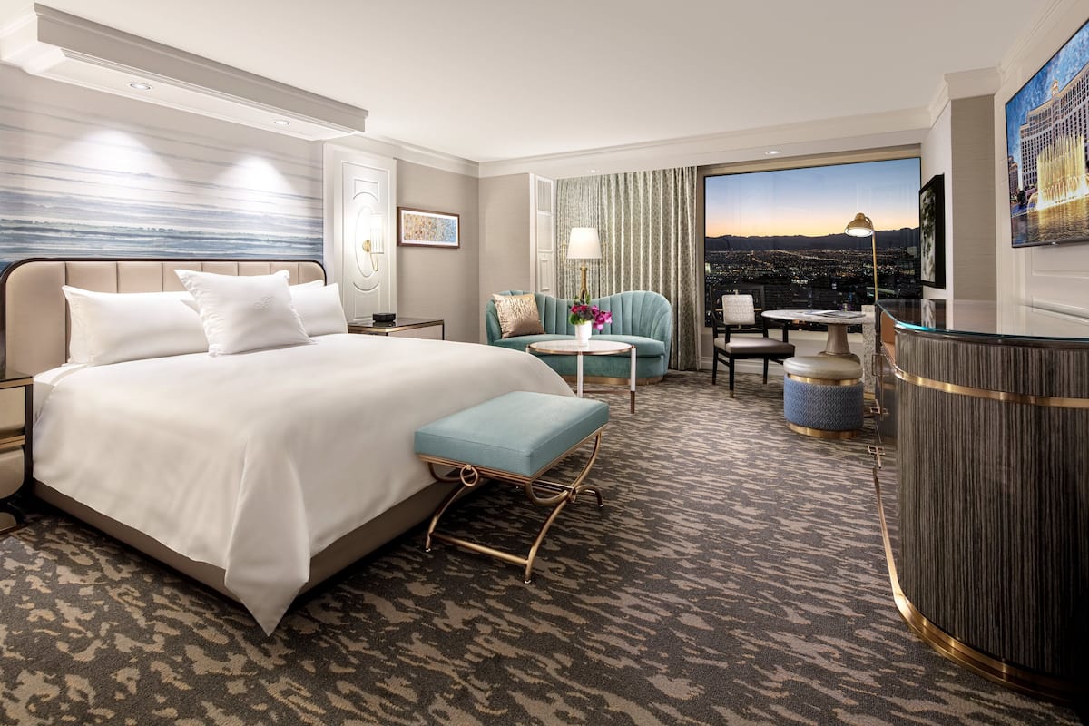 1 bedroom, premium bedding, pillow-top beds, minibar