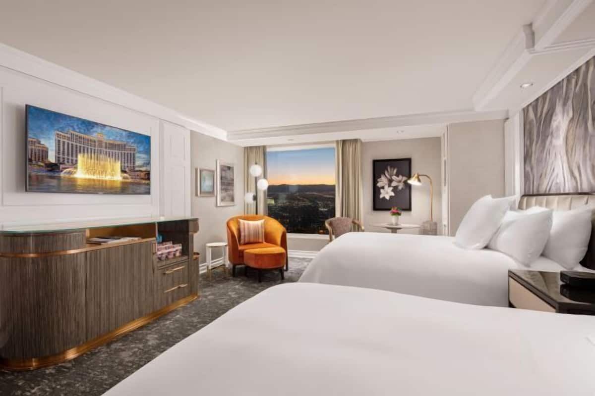 1 bedroom, premium bedding, pillowtop beds, minibar
