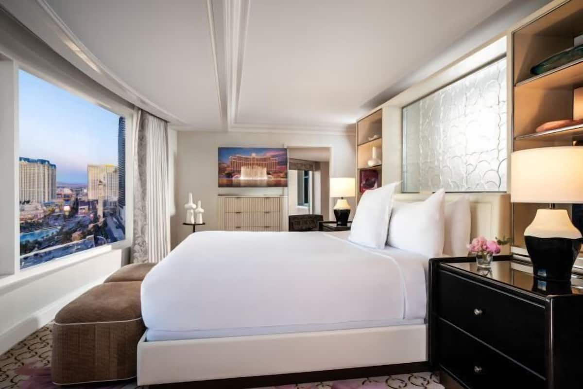 1 bedroom, premium bedding, pillowtop beds, minibar