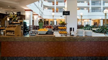 Desayuno a la carta gratuito y diario