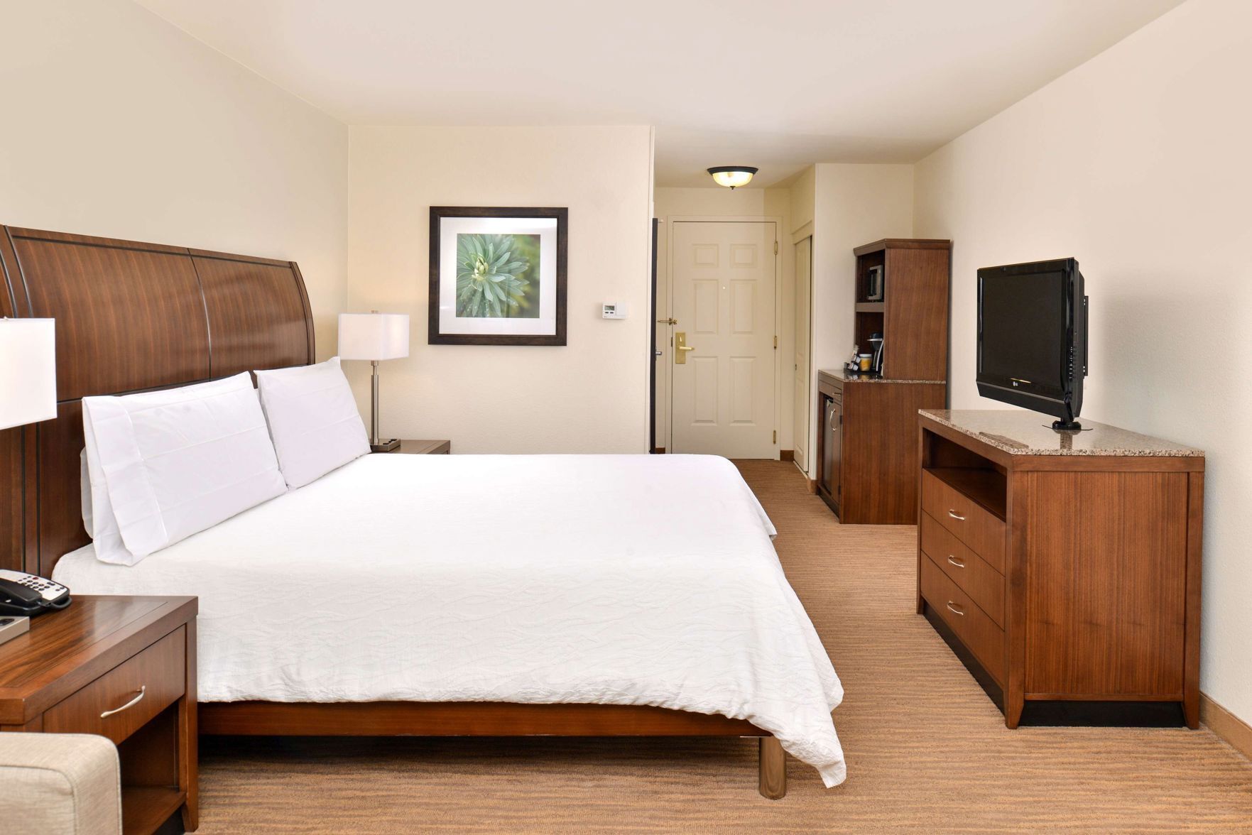 Hypo-allergenic bedding, in-room safe, desk, laptop workspace