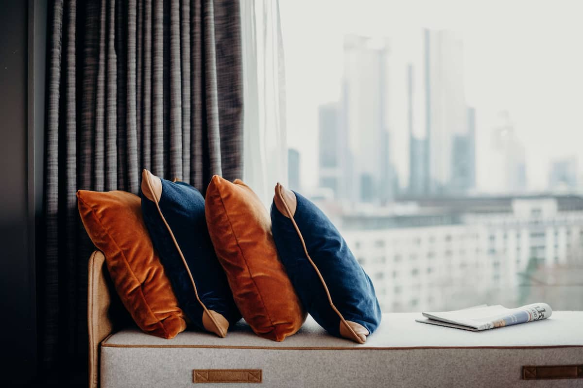 Junior-suite | Premium-sengetøj, dundyner, minibar, pengeskab på værelset