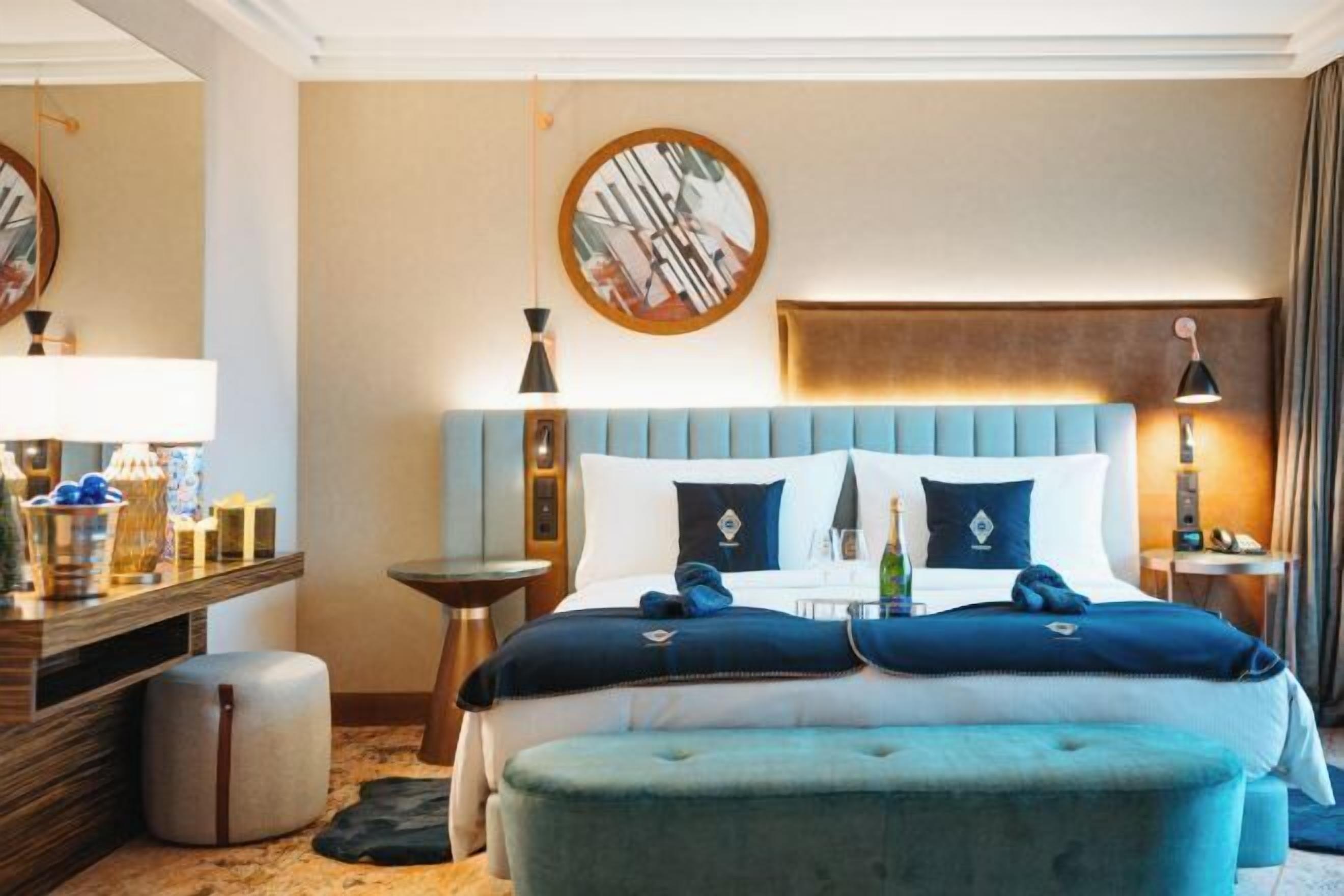 Hochwertige Bettwaren, Daunenbettdecken, Minibar, Zimmersafe