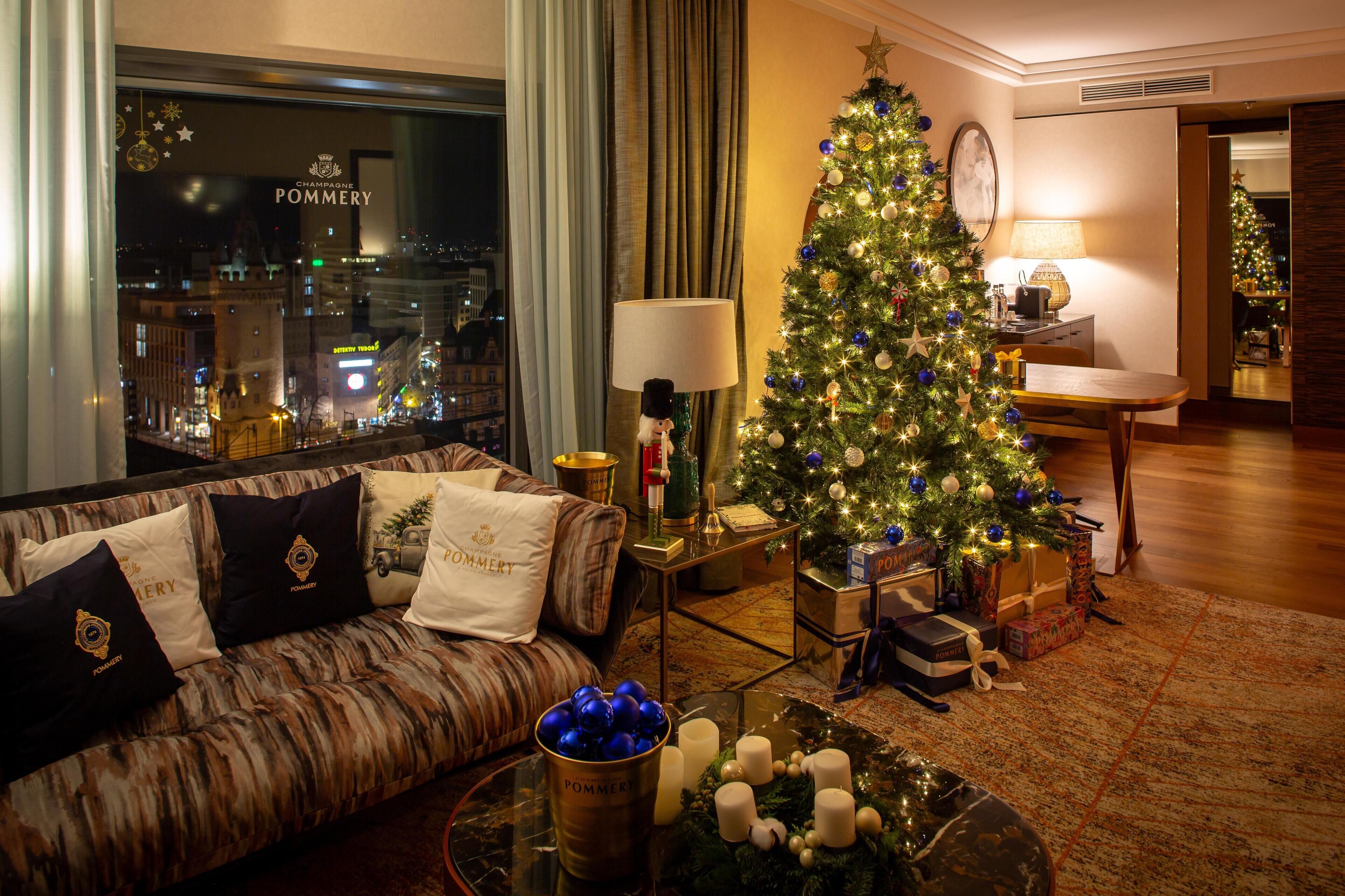 펜트하우스, 킹사이즈침대 1개 | 거실 공간 | LCD TV, MP3 도킹 스테이션