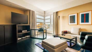 Grand Suite, City View | Premium bedding, down duvets, minibar, in-room safe