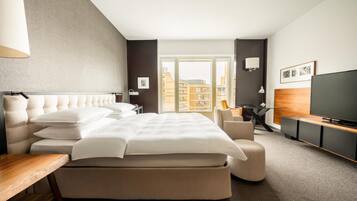 Zimmer, 1Â King-Bett (View) | Hochwertige Bettwaren, Daunenbettdecken, Minibar, Zimmersafe
