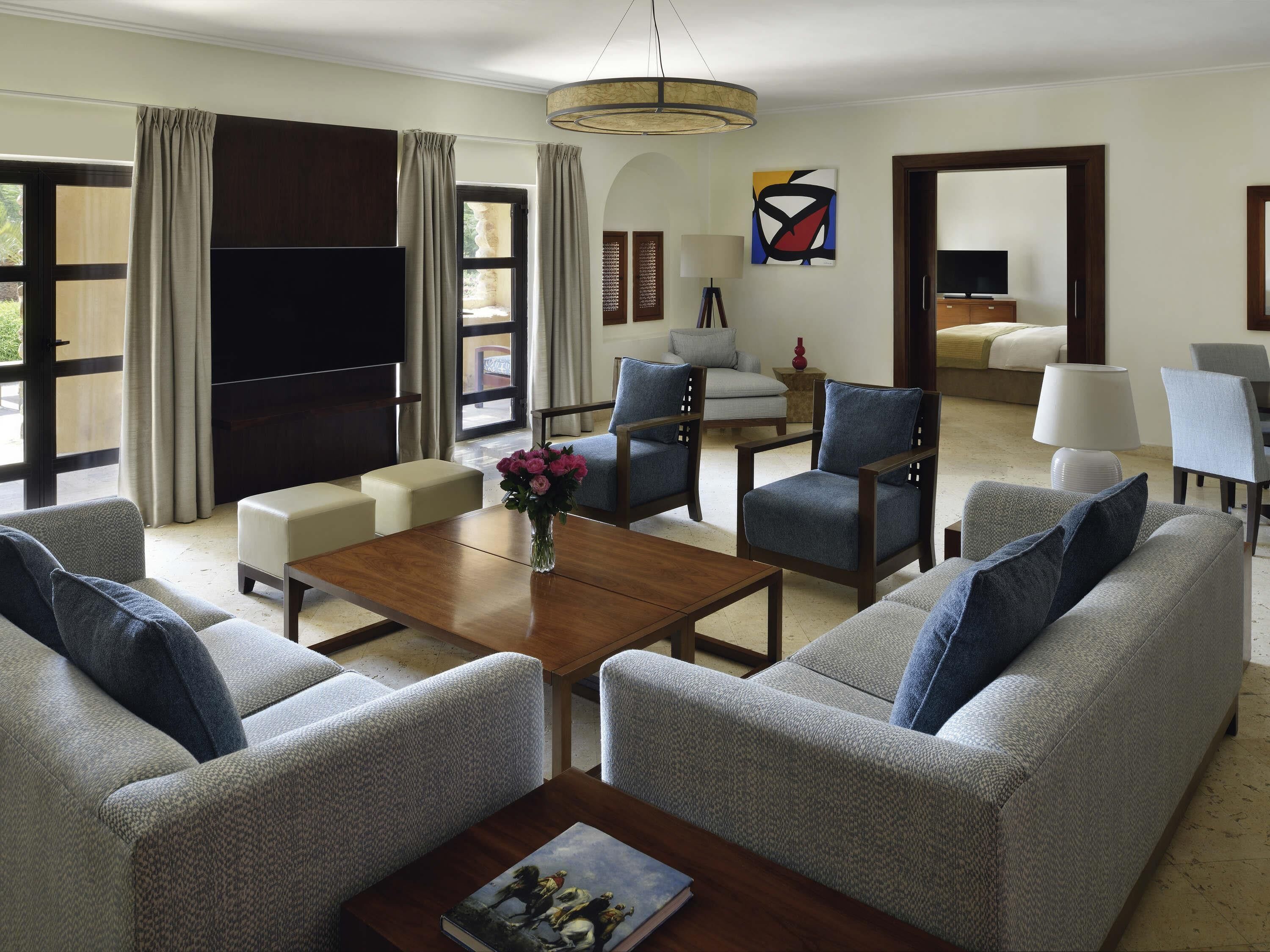 Royal Villa, Sea View | Free minibar items, in-room safe, desk, laptop workspace