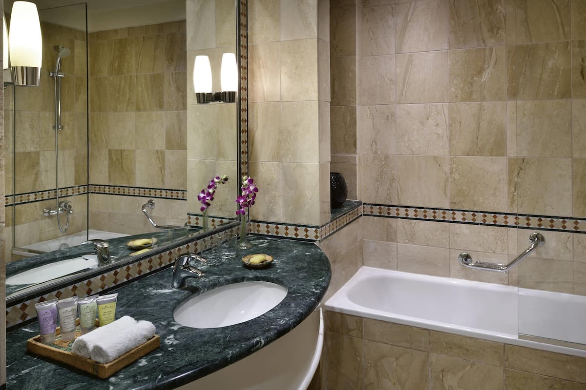 1 bedroom, free minibar items, in-room safe, desk
