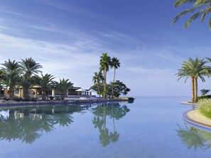 Indoor pool, 8 outdoor pools, pool umbrellas, pool loungers - Mövenpick Resort & Spa Dead Sea (Sweimeh)