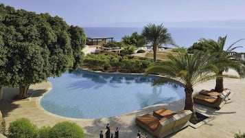 Royal Villa, Sea View | Free minibar items, in-room safe, desk, laptop workspace