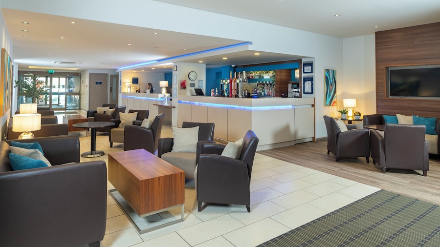 Holiday Inn Express Taunton East by IHG