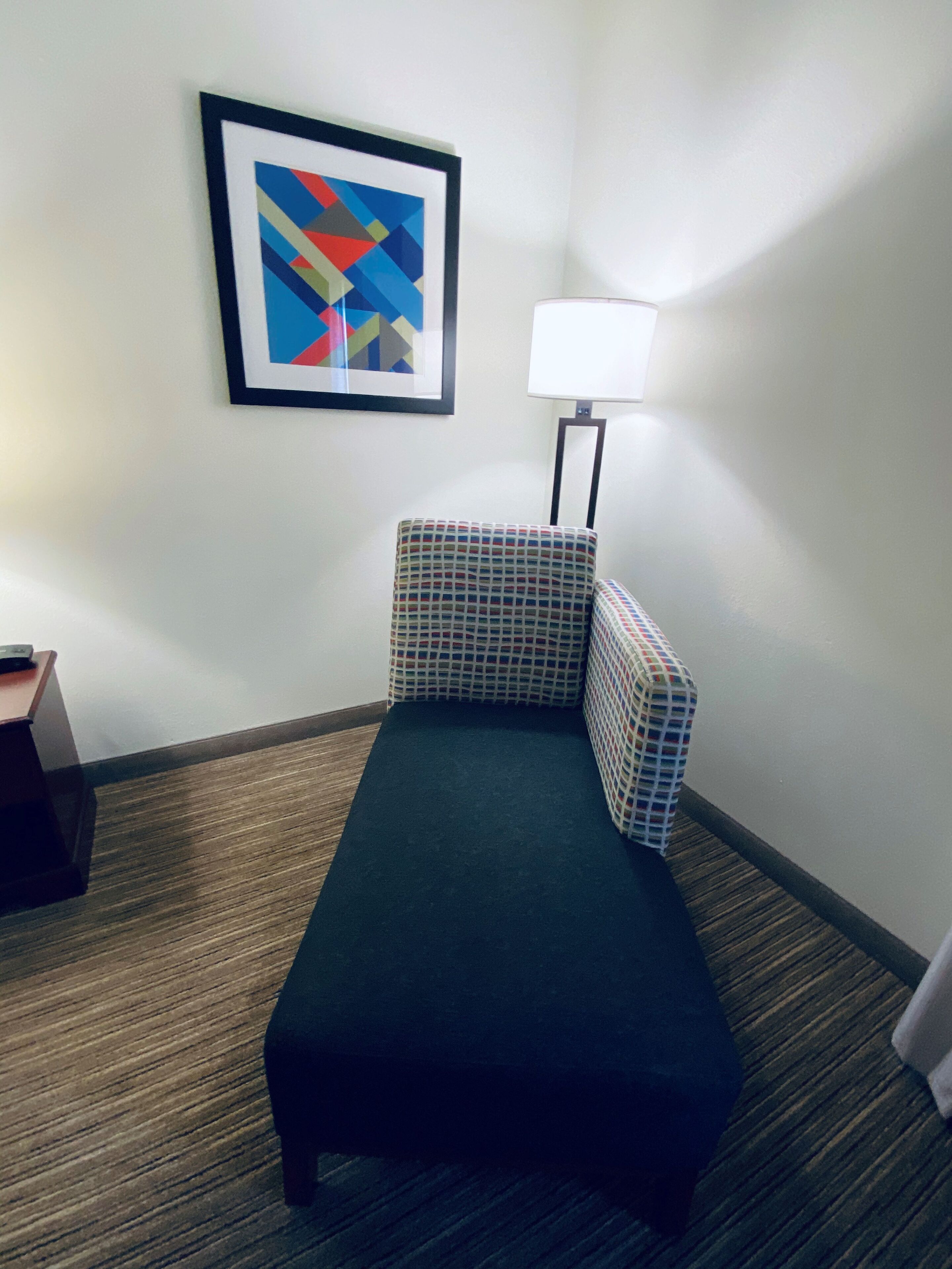 standard room, 1 king bed | 1 bedroom, premium bedding, in-room safe, iron/ironing board