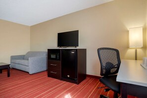 Premium bedding, in-room safe, desk, iron/ironing board