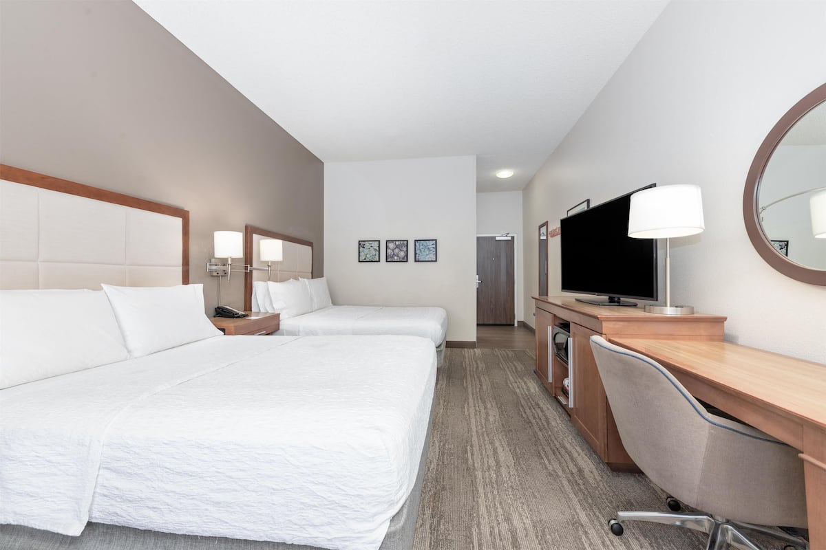 Premium bedding, iron/ironing board, WiFi (free), bed sheets