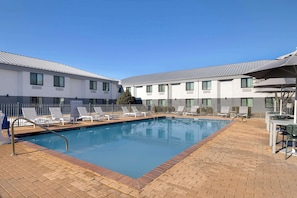 Seasonal outdoor pool