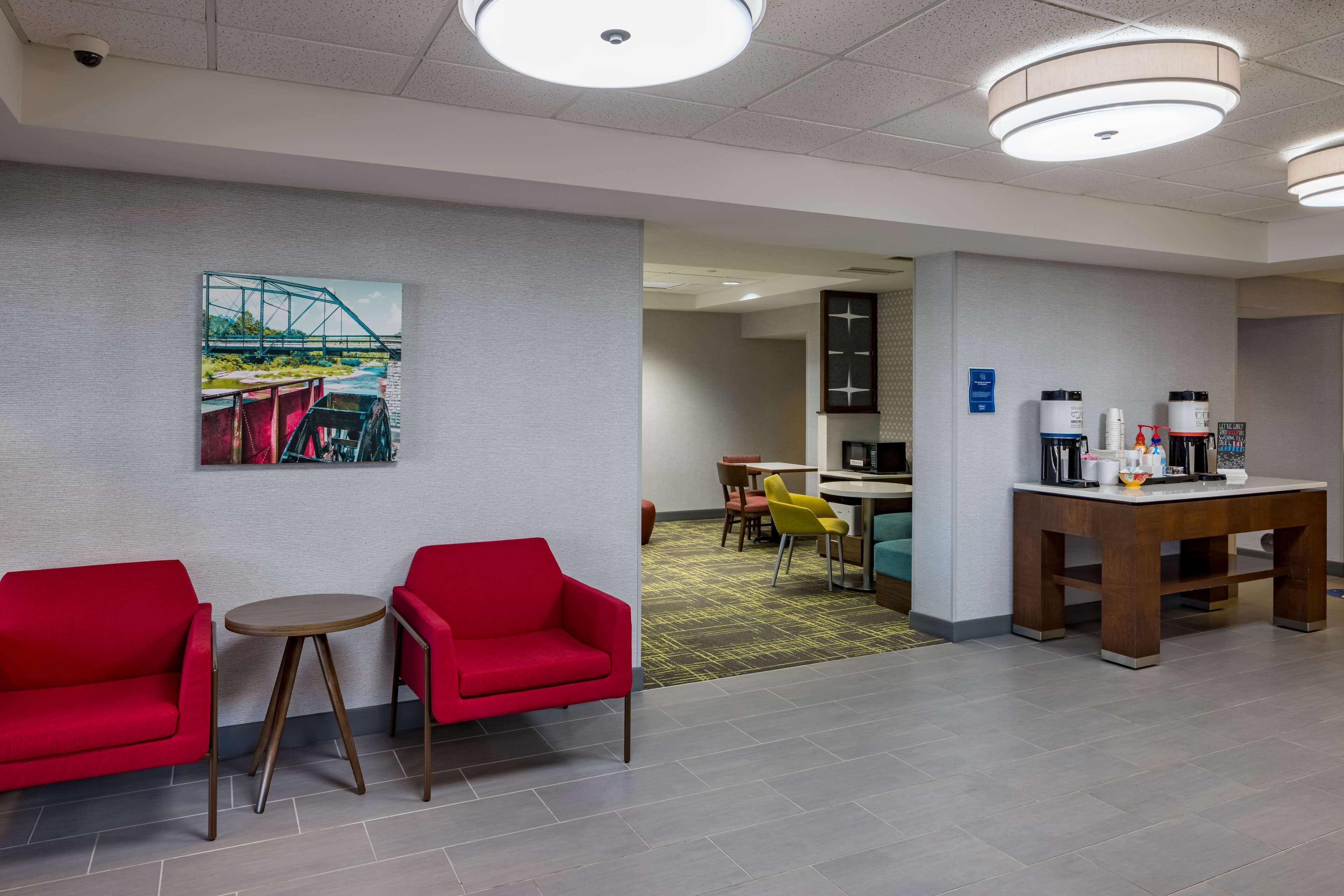 Photo - Hampton Inn Bentonville/Rogers