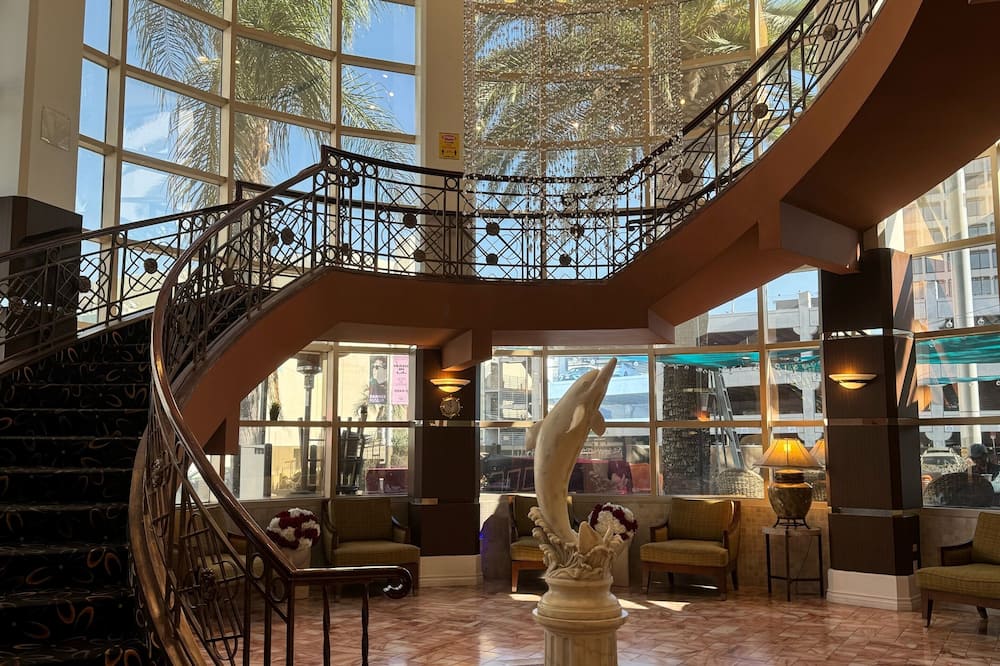 Garden Suite Hotel