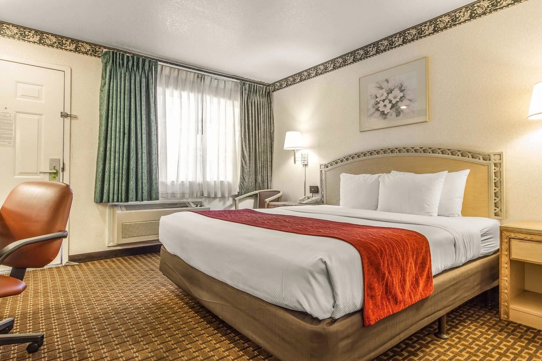 Premium bedding, pillowtop beds, desk, blackout drapes