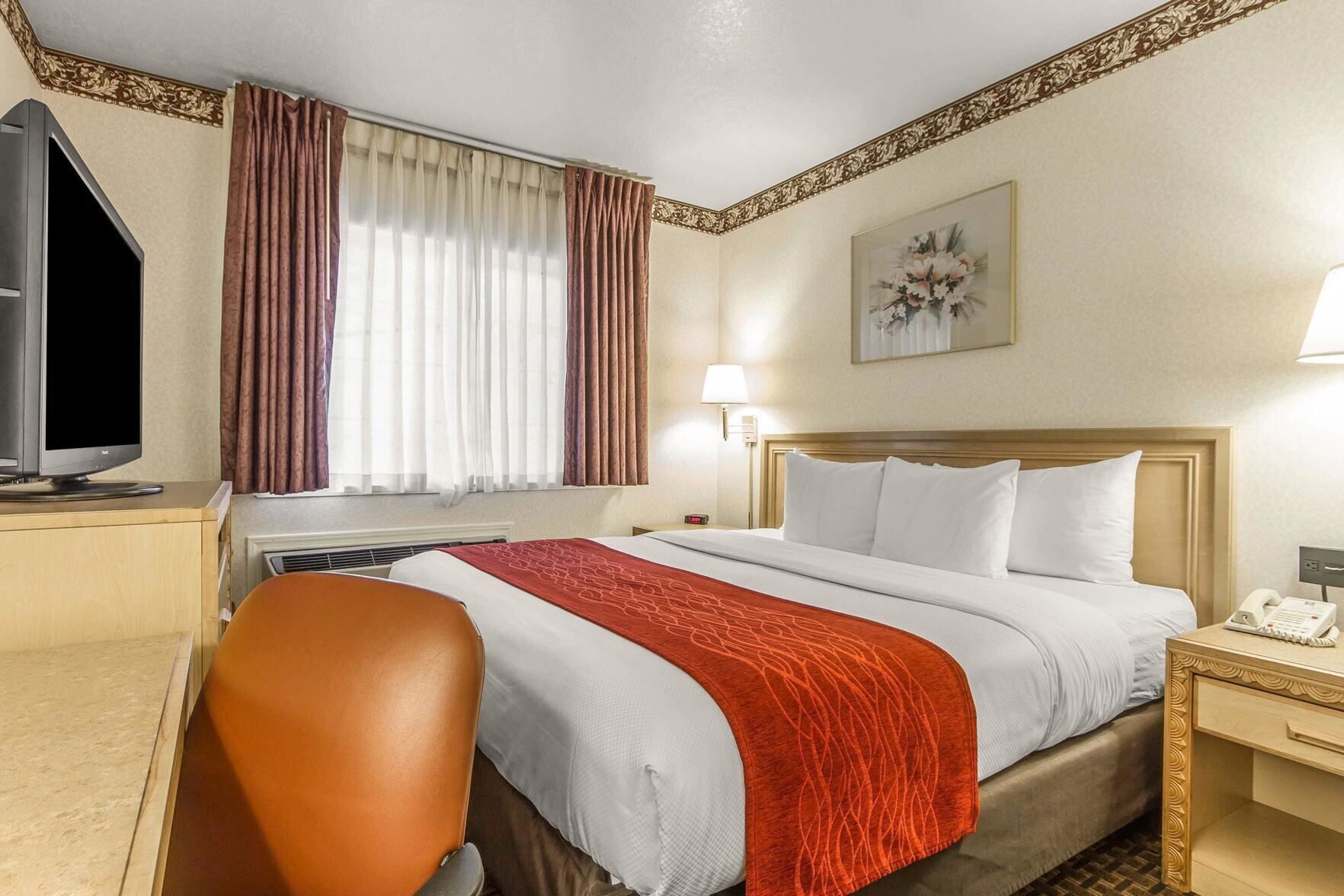 Premium bedding, pillowtop beds, desk, blackout drapes