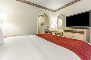 Standaard kamer, 1 kingsize bed | Luxe beddengoed, pillowtop-bedden, een bureau, verduisterende gordijnen