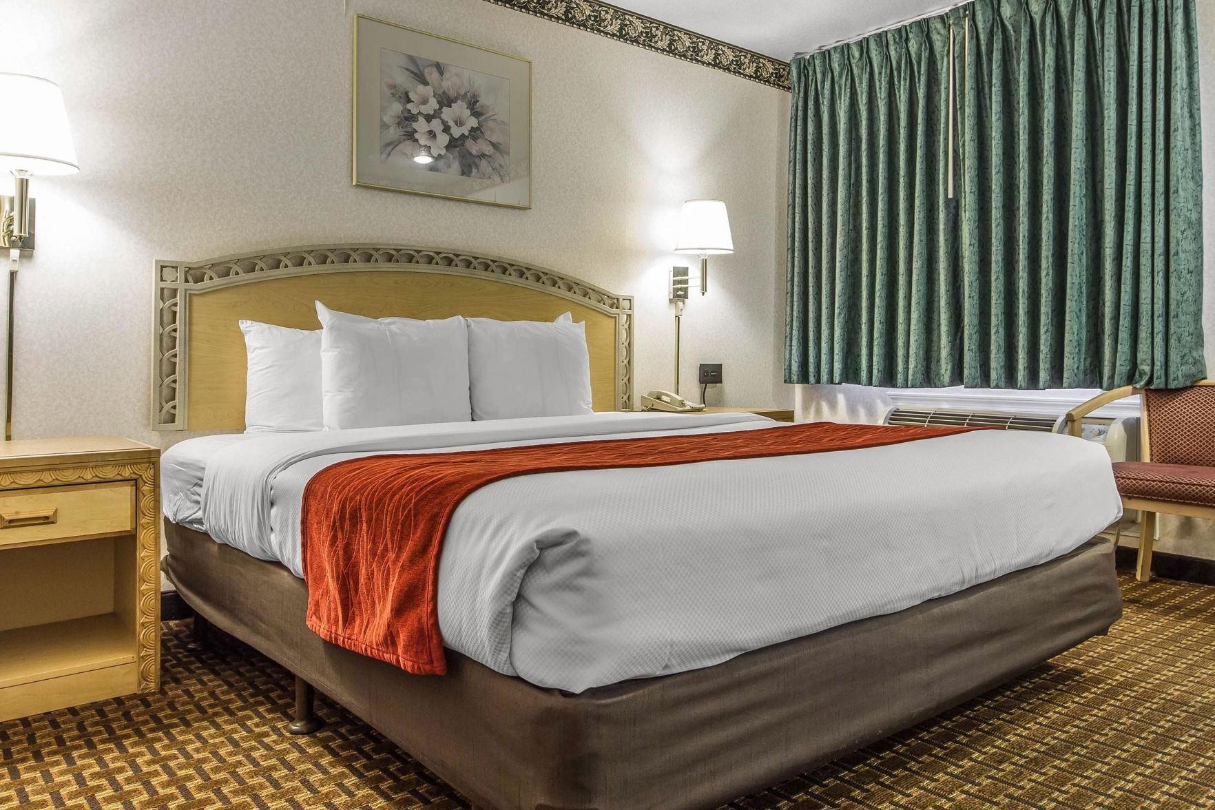 Premium bedding, pillowtop beds, desk, blackout drapes