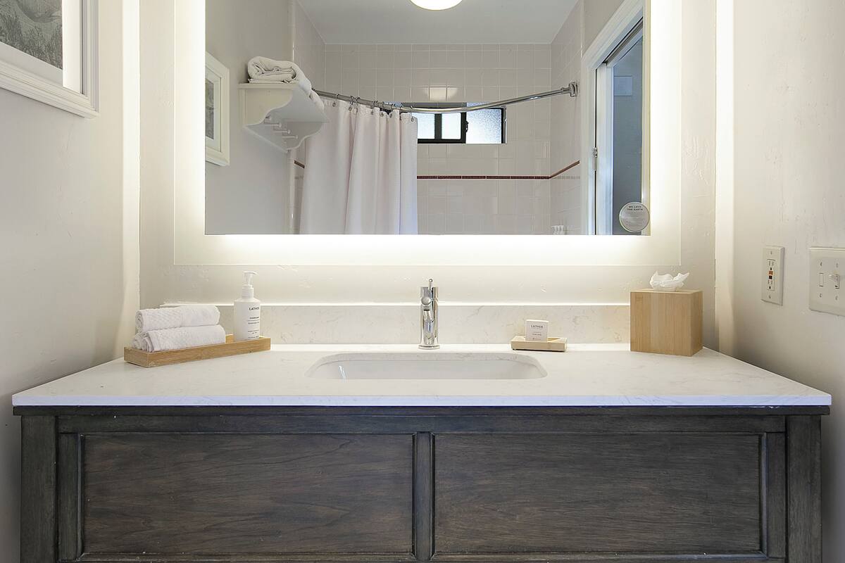 1 bedroom, in-room safe, desk, laptop workspace