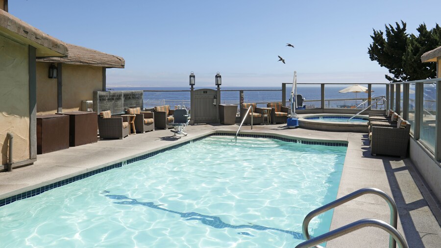 Cottage Inn By The Sea