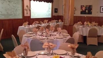 Banquet hall