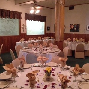 Banquet hall - Historic Cary House Hotel (Placerville)