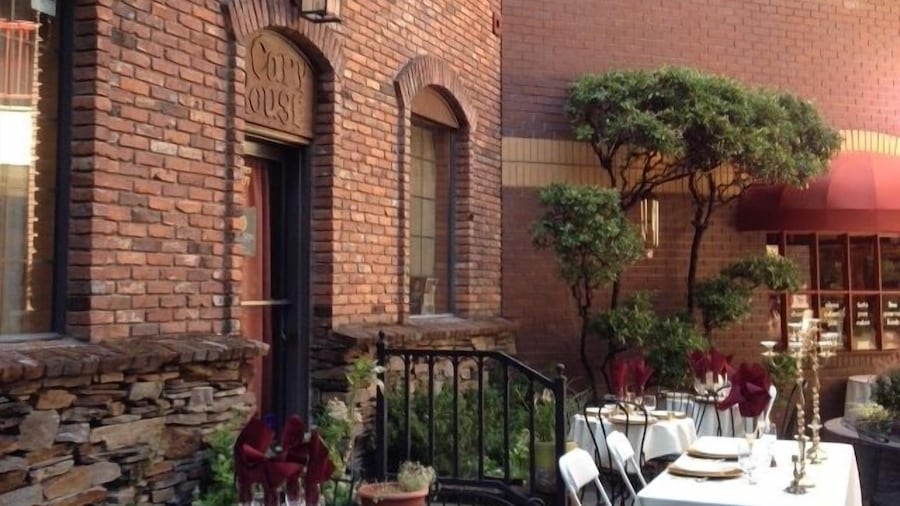 Historic Cary House Hotel