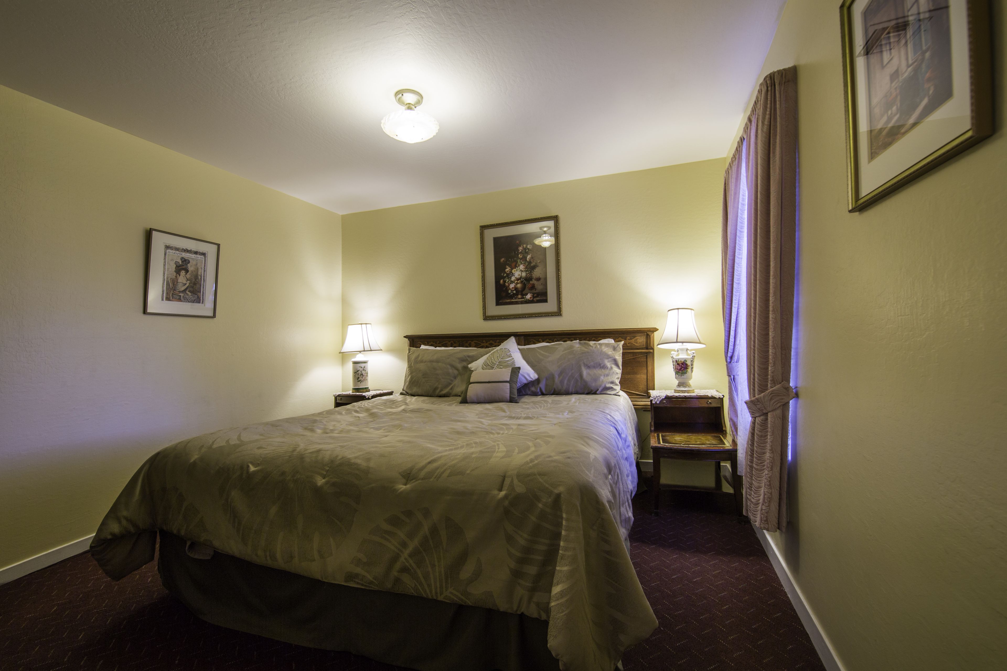 superior suite, 1 king bed, kitchenette | premium bedding, pillow-top beds, individually decorated