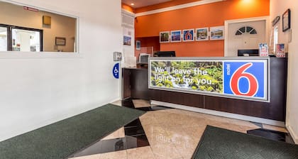 Motel 6 San Rafael, CA