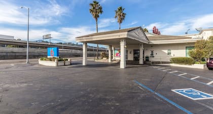 Motel 6 San Rafael, CA