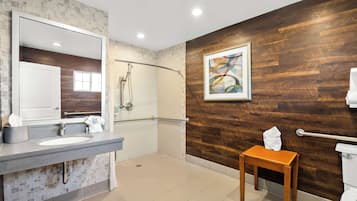 Kamar mandi difabel