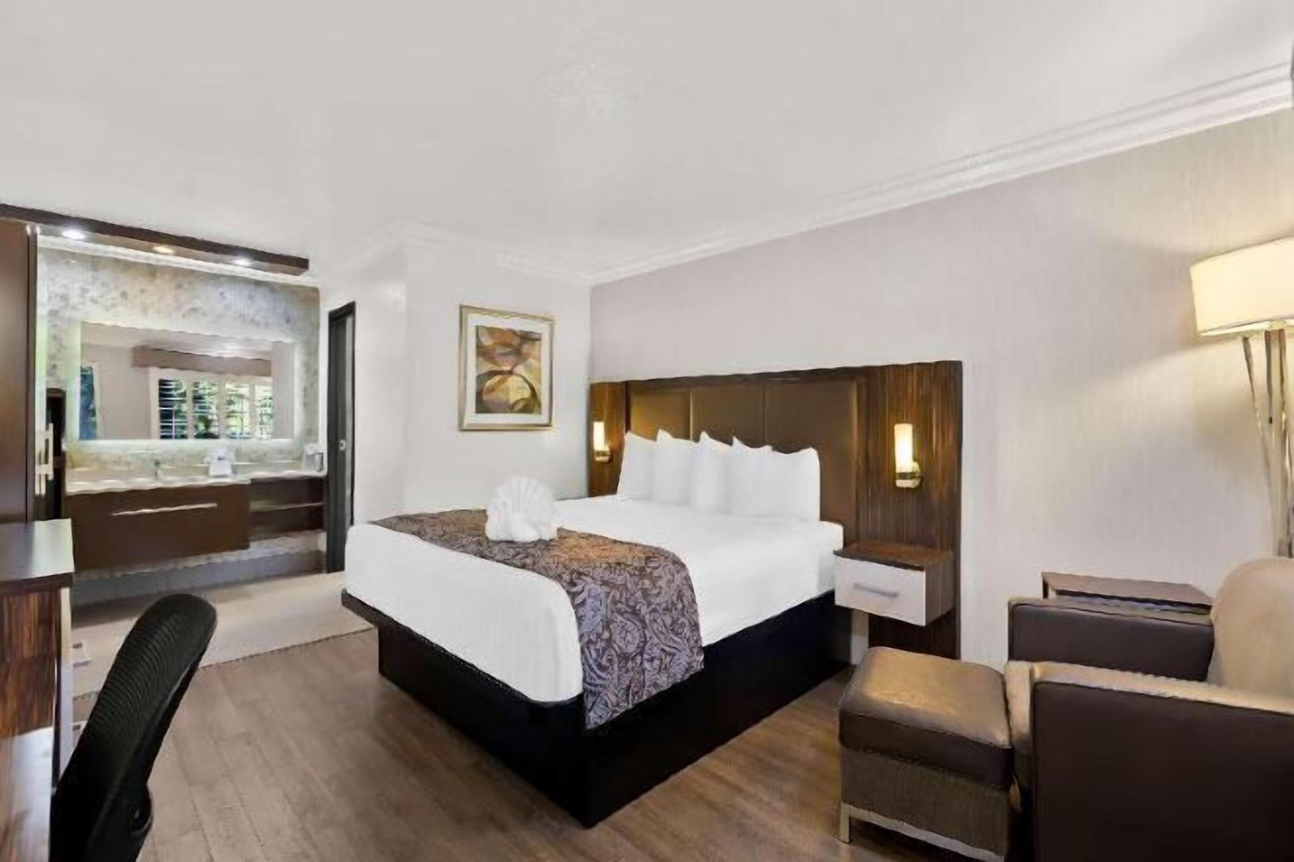 Desk, iron/ironing board, free cribs/infant beds, free WiFi