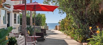 Sea Blue Hotel