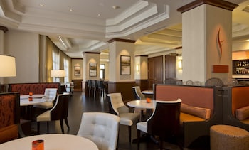 Breakfast and dinner served at Marriott Denver Airport at Gateway Park