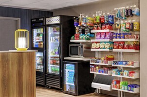 Snack bar
