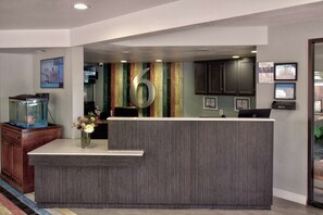 Lobby - Studio 6 Grand Junction, CO (Grand Junction)