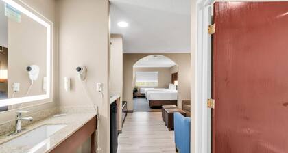 Comfort Suites Lakewood - Denver