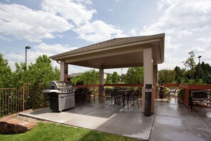 Grill-/Picknickplatz